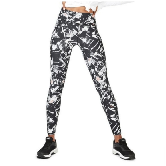 Sweaty Betty Zero Gravity Black Carnaby Photo Print High Rise Legging Size Small